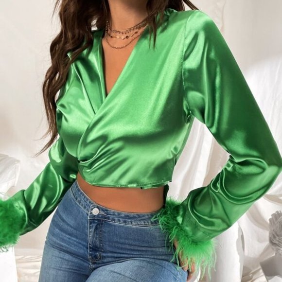 GREEN Statement Maker Fuzzy feather Cuff Blouse - Picture 8 of 9